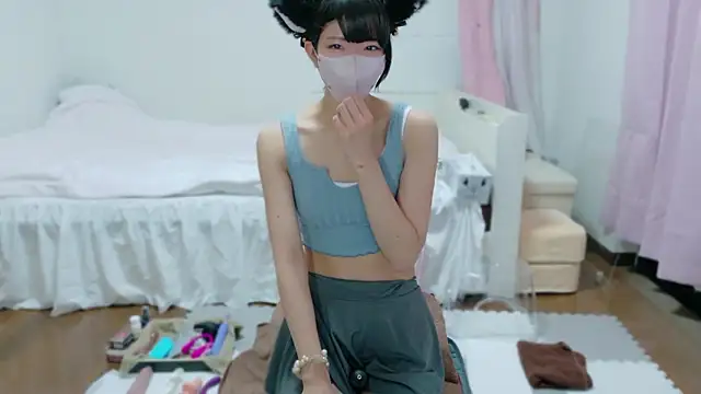 Snapshot of clara_6x9 chatting on 10-07-25, 02:29 clara 6x9 online show from 10-07-25, 02:29