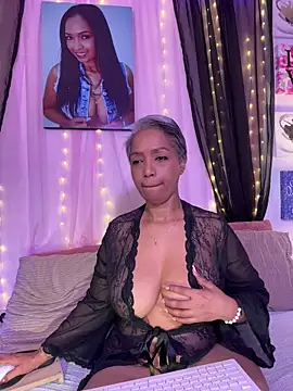 skarlleth 11 online show from 11-17-25, 04:22