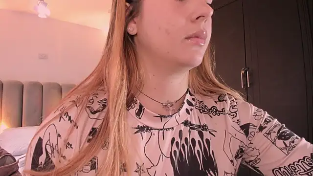 Snapshot of AlliceLover chatting on 10-24-25, 11:53 AlliceLover online show from 10-24-25, 11:53