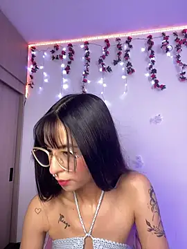 Lia  1 online show from 01-12-26, 10:03