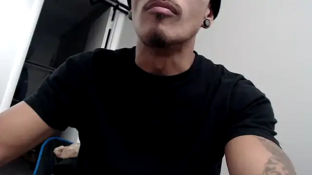 tanjir020 online show from 12-17-25, 10:09