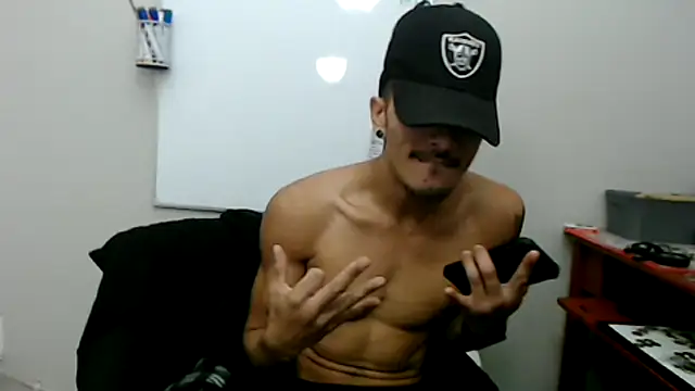 tanjir020 online show from 02-10-26, 06:29