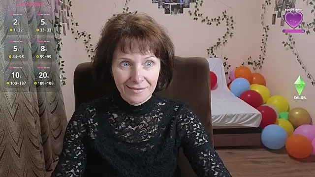 Snapshot of Lia_Tito chatting on 10-10-25, 05:41 Lia Tito online show from 10-10-25, 05:41