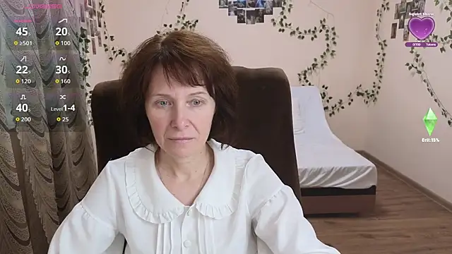 Snapshot of Lia_Tito chatting on 10-18-25, 06:04 Lia Tito online show from 10-18-25, 06:04