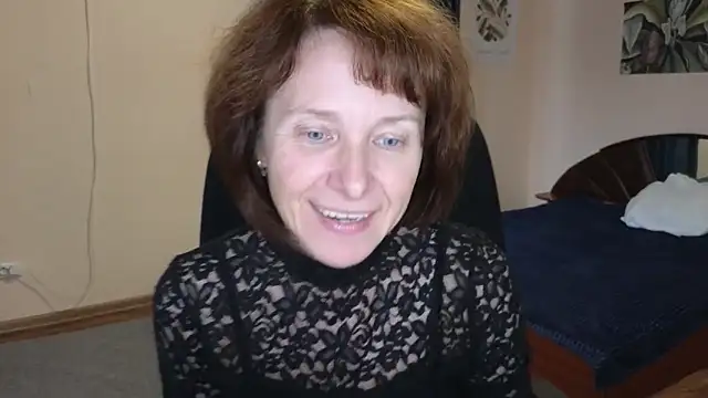 Snapshot of Lia_Tito chatting on 09-18-25, 05:10 Lia Tito online show from 09-18-25, 05:10