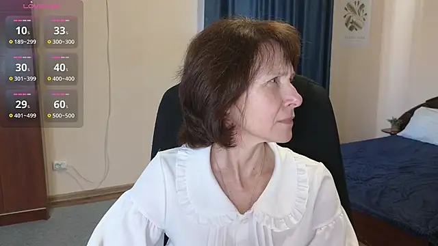 Snapshot of Lia_Tito chatting on 10-11-25, 05:52 Lia Tito online show from 10-11-25, 05:52