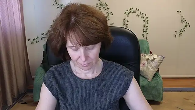Snapshot of Lia_Tito chatting on 06-01-26, 12:49 Lia Tito online show from 06-01-26, 12:49