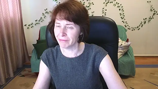 Snapshot of Lia_Tito chatting on 06-16-26, 12:38 Lia Tito online show from 06-16-26, 12:38