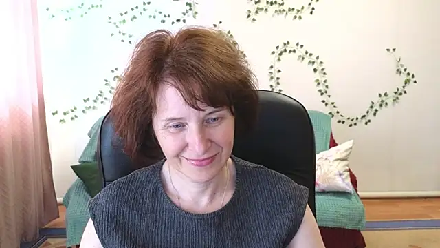 Snapshot of Lia_Tito chatting on 06-24-26, 06:23 Lia Tito online show from 06-24-26, 06:23