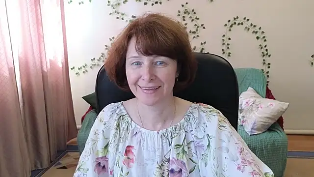 Snapshot of Lia_Tito chatting on 05-27-26, 06:32 Lia Tito online show from 05-27-26, 06:32