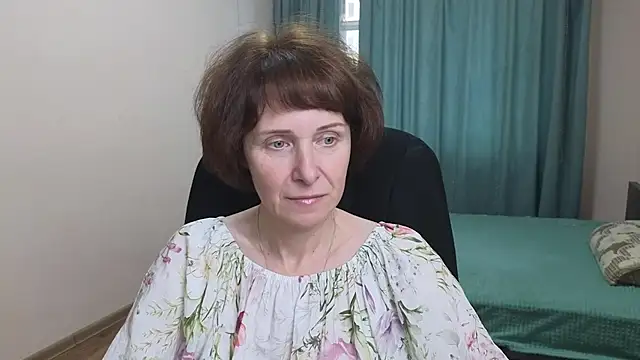 Snapshot of Lia_Tito chatting on 10-22-25, 06:24 Lia Tito online show from 10-22-25, 06:24