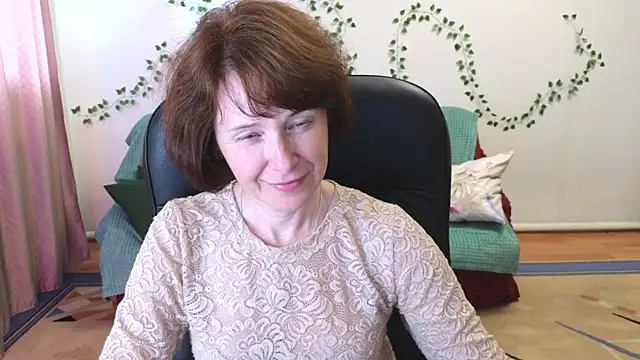 Snapshot of Lia_Tito chatting on 06-23-26, 02:15 Lia Tito online show from 06-23-26, 02:15