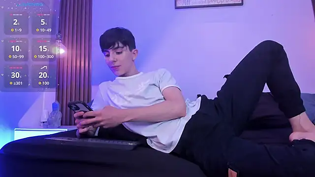 mathias saenz online show from 11-28-25, 07:47