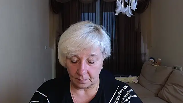 Snapshot of Milana_Milky chatting on 10-06-25, 05:08 Milana Milky online show from 10-06-25, 05:08