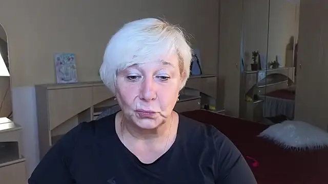 Snapshot of Milana_Milky chatting on 09-15-25, 05:19 Milana Milky online show from 09-15-25, 05:19