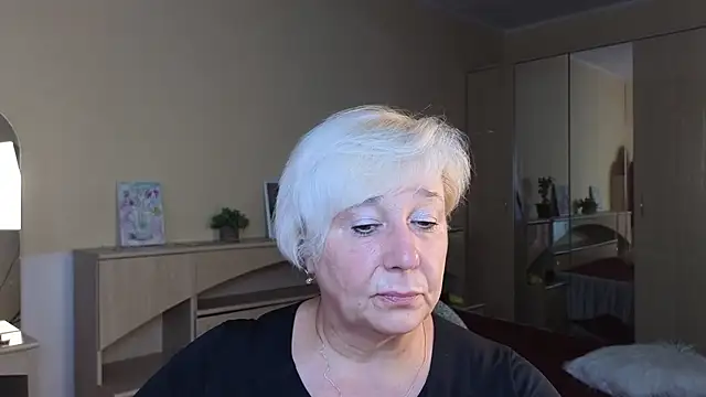 Snapshot of Milana_Milky chatting on 09-12-25, 05:07 Milana Milky online show from 09-12-25, 05:07