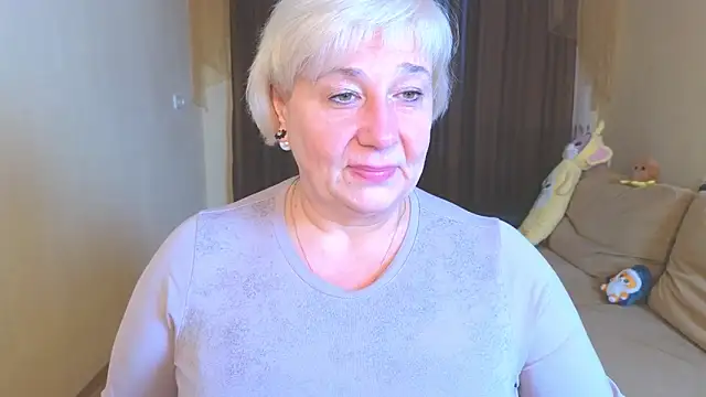 Milana Milky online show from 12-17-25, 05:12