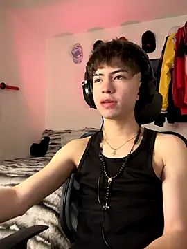 Tonerii online show from 10-18-25, 01:07