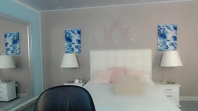 maddissonivanova online show from 02-19-26, 07:00