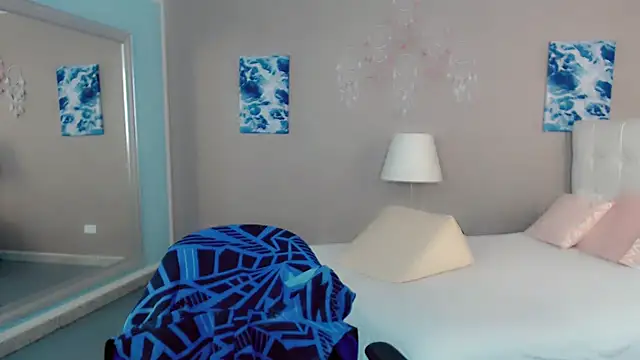 maddissonivanova online show from 02-07-26, 07:00