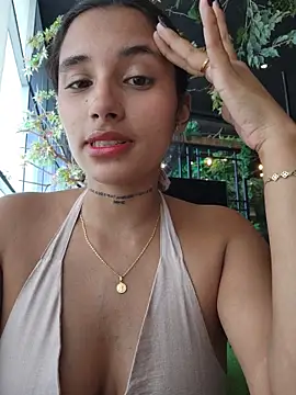 Lorena Mcfly online show from 05-04-26, 04:32
