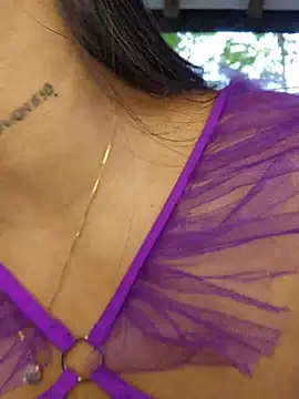 Lorena Mcfly online show from 11-08-25, 01:03