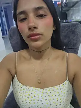 Lorena Mcfly online show from 04-07-26, 11:34