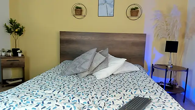 CamilleGrace online show from 09-20-25, 12:54