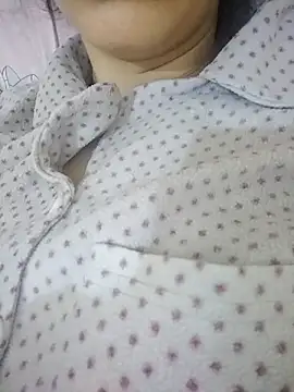 Miss-Lynda online show from 11-28-25, 03:56