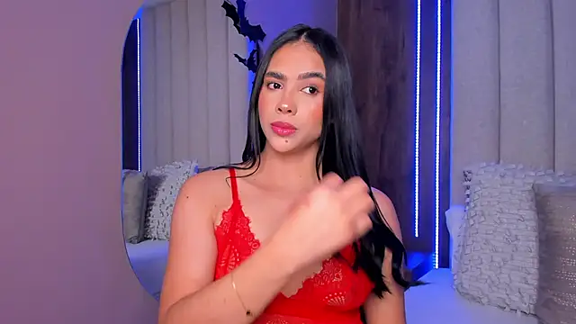 LucySalvatore  online show from 10-21-25, 04:17