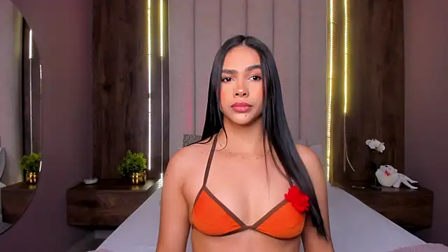 LucySalvatore  online show from 09-30-25, 03:51