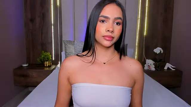 LucySalvatore  online show from 09-28-25, 01:23