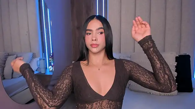 LucySalvatore  online show from 02-17-26, 06:16