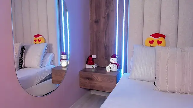 LucySalvatore  online show from 12-19-25, 05:04