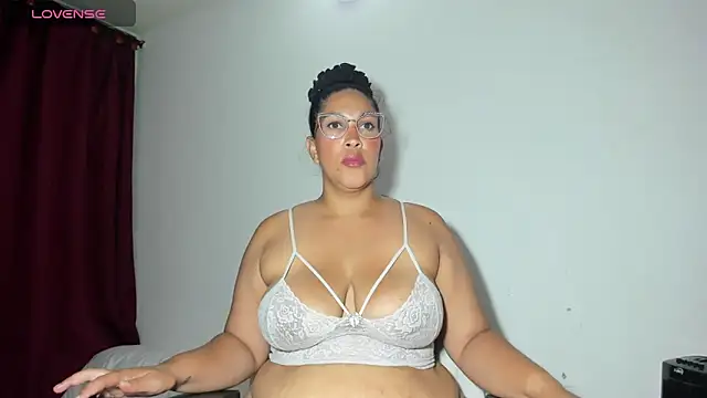 Ivy horse  online show from 02-19-26, 01:24