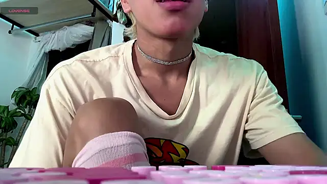 taichi bluy online show from 12-17-25, 12:04