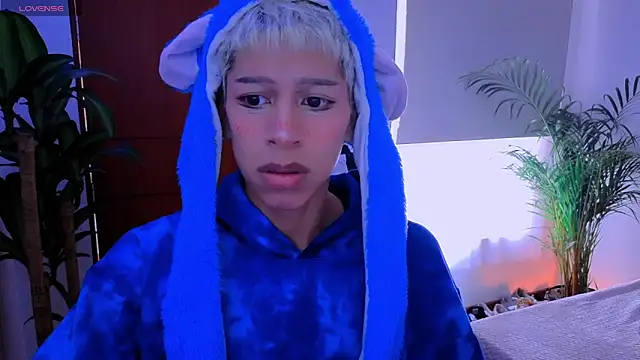 taichi bluy online show from 10-03-25, 06:09