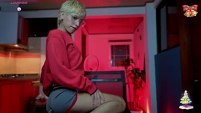 taichi bluy online show from 12-23-25, 07:07