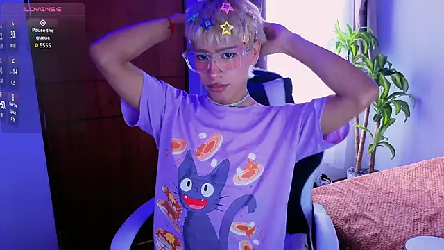 taichi bluy online show from 11-29-25, 05:24