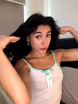 MonicaSalvatore online show from 11-22-25, 01:43