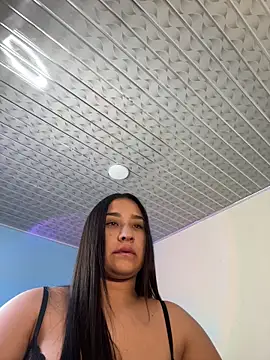 Snapshot of BELLAALEJA chatting on 10-15-25, 07:22 BELLAALEJA online show from 10-15-25, 07:22