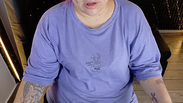 Snapshot of Witch_Scarlet chatting on 03-05-26, 12:29 Witch Scarlet online show from 03-05-26, 12:29