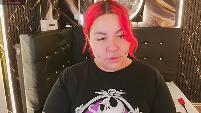 Snapshot of Witch_Scarlet chatting on 04-14-26, 12:26 Witch Scarlet online show from 04-14-26, 12:26