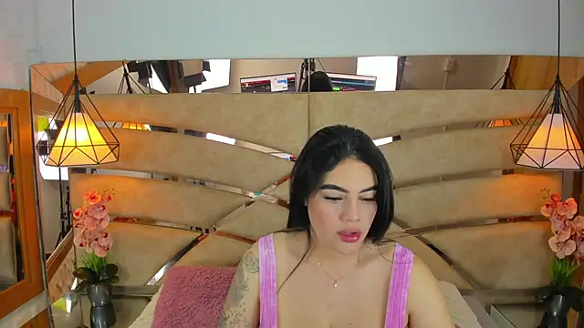 pamemiller1 online show from 12-20-25, 11:46