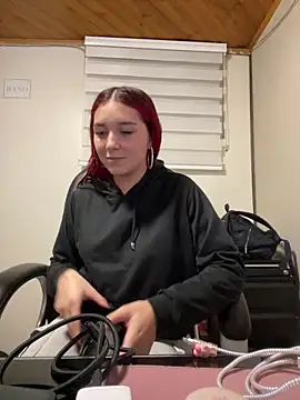 Karen18 boobs online show from 10-18-25, 01:40