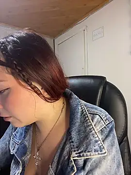 Karen18 boobs online show from 04-25-26, 03:42