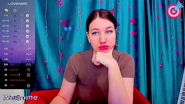 Haley Nikki online show from 02-05-26, 01:23