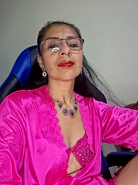 Natasha 50 online show from 12-18-25, 12:05