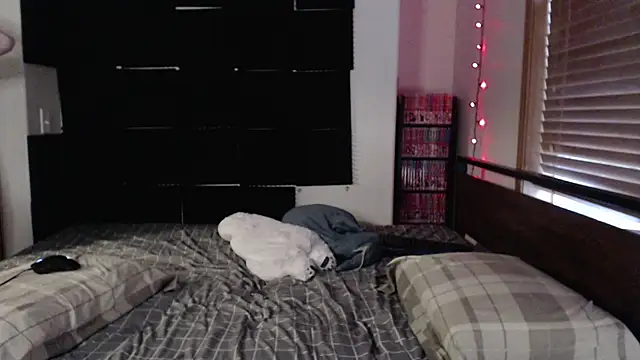 Ivyintheparker online show from 06-06-26, 03:23