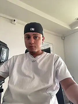 Snapshot of ANGELOGAO chatting on 06-26-26, 04:46 ANGELOGAO online show from 06-26-26, 04:46